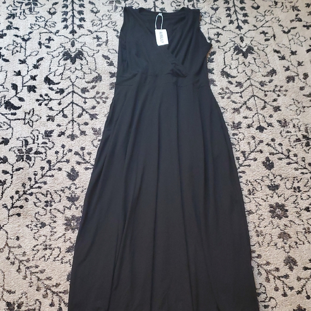 Chic Black Maxi Dress
